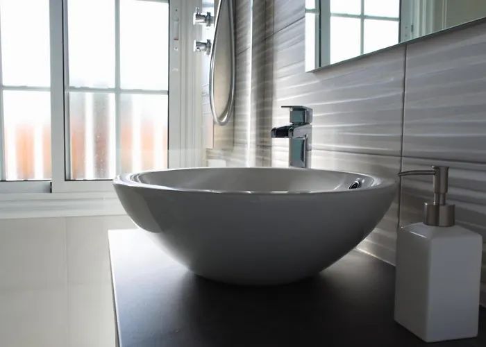 Lujoso Y Moderno Con Fantástica Terraza *